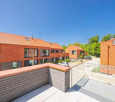 Apartment De Ole School Ferienapartments Medium-apartment 02 , Huus Stranden